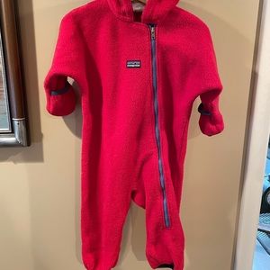 Patagonia 18 month red fleece bunting